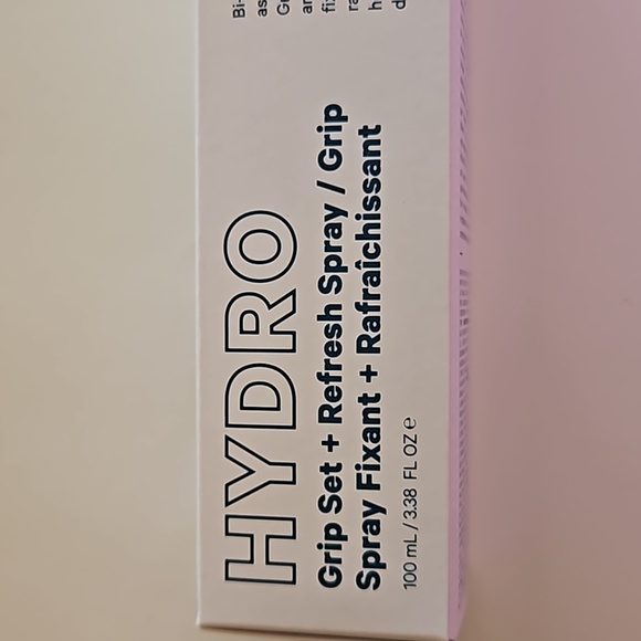 NWT Milk Makeup Hydro Grip Set Refresh Spray 3.38oz - Picture 2 of 9